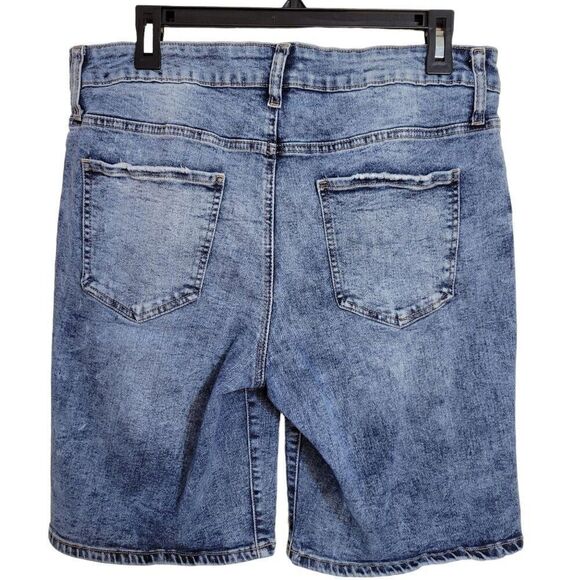 Copperflash Bermuda Mid-Rise Jean Shorts (Size 16) - Picture 2 of 4